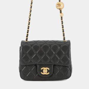 Pre Owned Chanel Mini Matelasse Single Flap Cocoball Chain shoulder Bag Black Lambskin Size Mini
