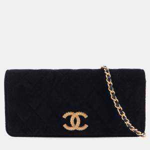 Pre Owned Chanel Black CC Quilted Velvet East West Clutch On Chain