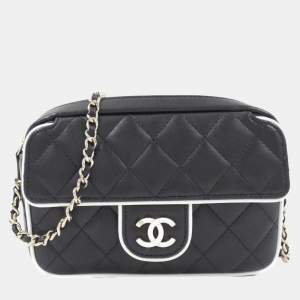 Pre Owned Chanel Chain Clutch