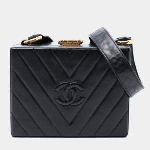 مملوكة مسبقًا حقيبة شانيل أسود سي سي مغلفة بشكل شيفرون جلد الحمل صندوق كروس بودي