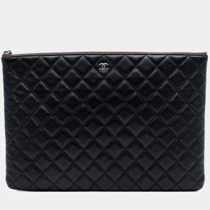 Pre Owned حقيبة كلتش شانيل أو كيس جلد غنم مبطن كبير أسود