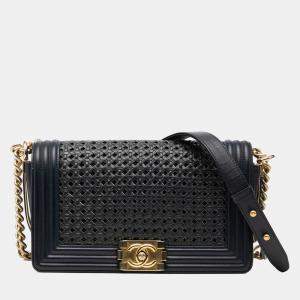 Pre Owned شانيل زرقاء قديمة متوسطة من جلد الخراف مضفر فلاب بوي