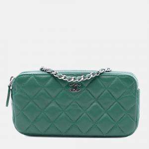 Pre Owned محفظة شانيال بسلسلة جلد خروف مبطن أخضر سي سي ب سحاب مزدوج