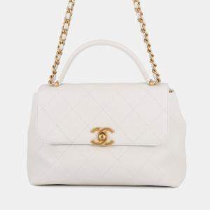 Pre Owned Chanel Matelasse 2Way handbag White Calf Leather