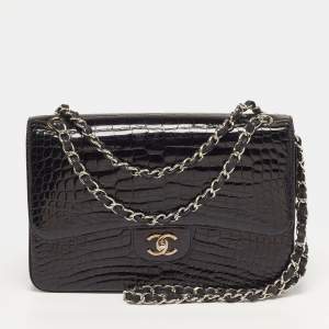 مملوكة مسبقًا حقيبة شانيل كلاسيكية بقلاّب مزدوج جلد تماسيح لامع كبيرة جدًا سوداء