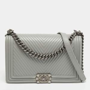 Pre Owned Chanel Boy New Medium Grey Chevron Leather Flap Bag