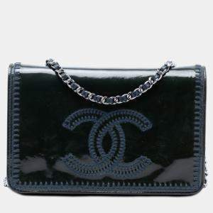 Pre Owned محفظة شانييل بلو CC براءة اختراع بالخيط السوط على السلسلة