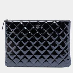 Pre Owned Chanel Black Medium Quilted Patent O Case Clutch