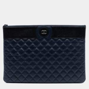 Pre Owned Chanel Blue Large CC Bicolor Quilted Lambskin Clutch