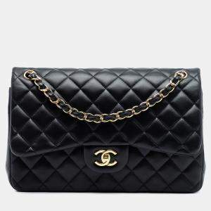 مملوكة مسبقًا Chanel Black Jumbo Classic Lambskin Double Flap