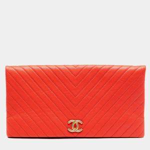 Pre Owned Chanel Orange CC Chevron Lambskin Fold Over Clutch