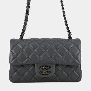 مملوكة مسبقًا حقيبة كتف شانيل ماتيلسي ميني سلسلة أسود جلد الخروف حجم 20