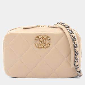 Pre Owned Chanel 19 Disneuf Matelasse Shoulder Bag In Beige Lambskin Leather