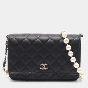Pre Owned Chanel Matelasse Shoulder Bag Leather Black