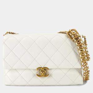 Pre Owned Chanel Matelasse Chain Shoulder Bag In Calfskin Leather With White