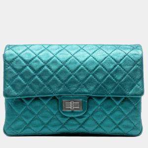 مملوكة مسبقًا Chanel Blue Quilted Metallic Calfskin Reissue 2.55 Flap 226