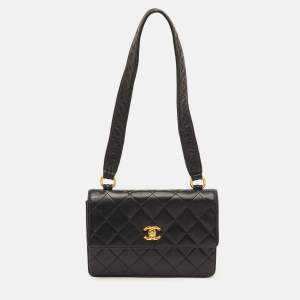 Pre Owned حقيبة شانيل سيسي جلد أسود قديمة ذات قلاب واحد