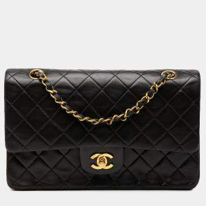 Pre Owned Chanel Black Medium Classic Lambskin Double Flap