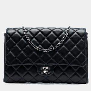 Pre Owned Chanel Black Quilted Lambskin Flap Clutch with Chain