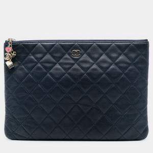Pre Owned Chanel Blue Medium Quilted Lambskin Casino Beauty O Case Clutch