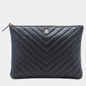 Pre Owned Chanel Black Medium CC Chevron Caviar O Case Clutch