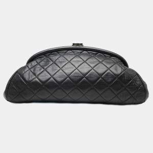 مملوكة مسبقًا Chanel Black Quilted Lambskin Timeless Kisslock Clutch