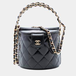 مملوكة مسبقًا Chanel Black Mini Quilted Shiny Lambskin Double Sided Vanity Case with Chain