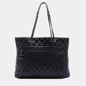 Pre Owned Chanel Black CC Quilted Caviar Zip Pocket Tote