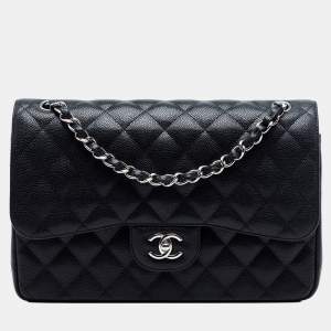 مملوكة مسبقًا Chanel Black Jumbo Classic Caviar Double Flap