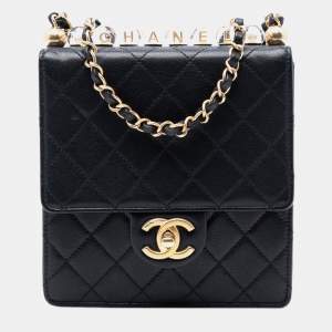 مملوكة مسبقًا Chanel Black Small Goatskin Chic Pearls Flap