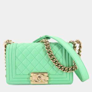 مملوكة مسبقًا حقيبة شانيل بوي شانيل صغيرة سلسلة كتف جلد حملان أخضر فاتح