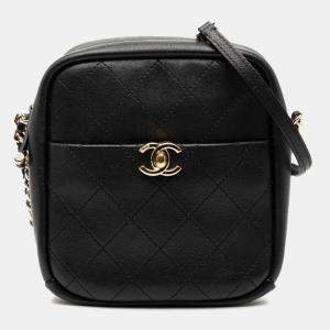 مملوكة مسبقًا حقيبة شانيل كوكو مارك سلسلة على الكتف جلد أسود متلاصق