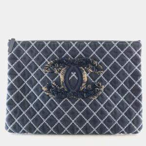 Pre Owned Chanel Wild Stitch Fringe O Case Medium Blue Denim Clutch Bag
