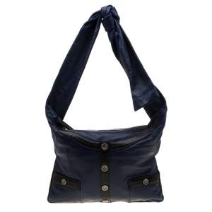 مملوك ة مسبقًا Chanel Blue/Black Leather Girl Shoulder Bag 