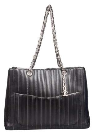مملوكة مسبقًا Chanel Black Vertical Quilted Leather Large Mademoiselle Tote