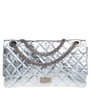 مملوكة مسبقًا Chanel Metallic Silver Quilted Leather Reissue 2.55 Classic 228 Flap Bag