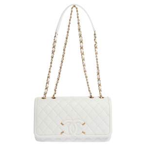 Pre Owned Chanel White Quilted Leather Medium Filigree Flap Shoulder Bag