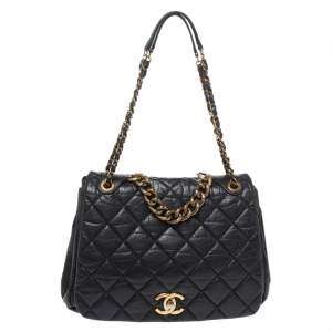 مملوكة مسبقًا Chanel Black Quilted Aged Leather Pondicherry Flap Bag
