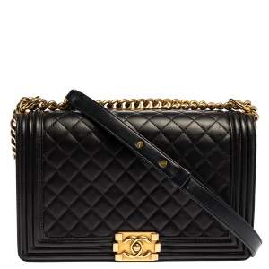 Pre Owned Chanel Black Quilted Leather New Medium Boy Flap Bag
