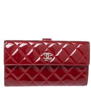 مملوكة مسبقًا Chanel Red Quilted Patent Leather CC Brilliant Wallet