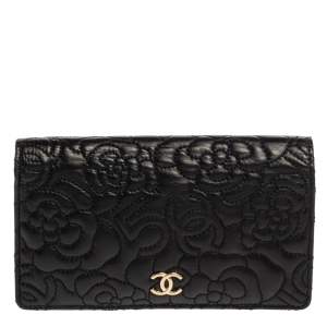 مملوكة مسبقًا Chanel Black Leather Camellia 5 CC Bifold Wallet