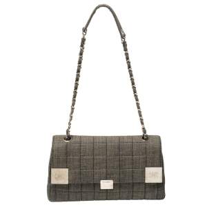 مملوكة مسبقًا Chanel Black Chocolate Bar Quilted Denim CC Flap Chain Bag