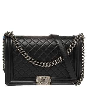 Pre Owned Chanel Black Quilted Leather New Medium Boy Flap Bag