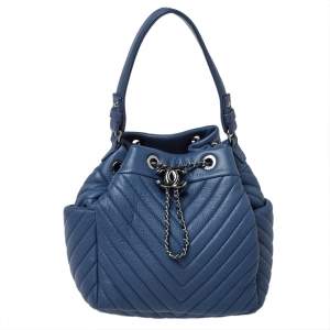 Pre Owned Chanel Blue Chevron Leather Drawstring Bucket Bag 