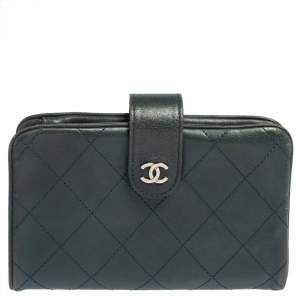 Pre Owned Chanel Teal Green Quilted Lambskin Leather CC French Wallet