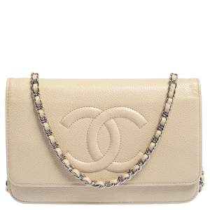 مملوكة مسبقًا Chanel Beige Caviar Leather CC Timeless Wallet On Chain