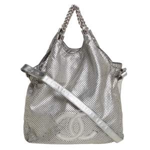 Pre Owned Chanel Silver Leather Perforated Rodeo Drive Grand Shopping Hobo