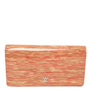 مملوكة مسبقًا Chanel Orange Striped Patent Leather CC Wallet