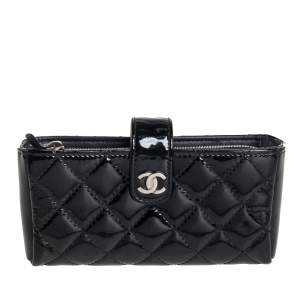 Pre Owned Chanel Black Quilted Patent Leather CC Phone Pouch