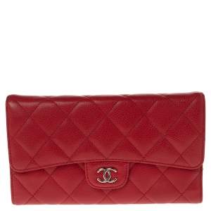 مملوكة مسبقًا Chanel Red Quilted Leather Classic L Flap Wallet